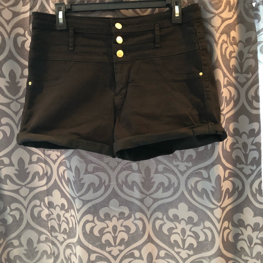Hi-rise shorts